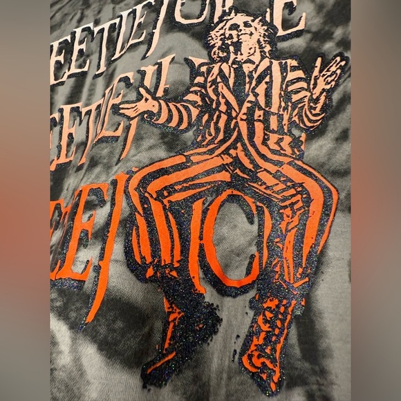 Beetlejuice Black and Grey Tie Dye Sparkly Graphic Crop Top Large - Picture 4 of 7